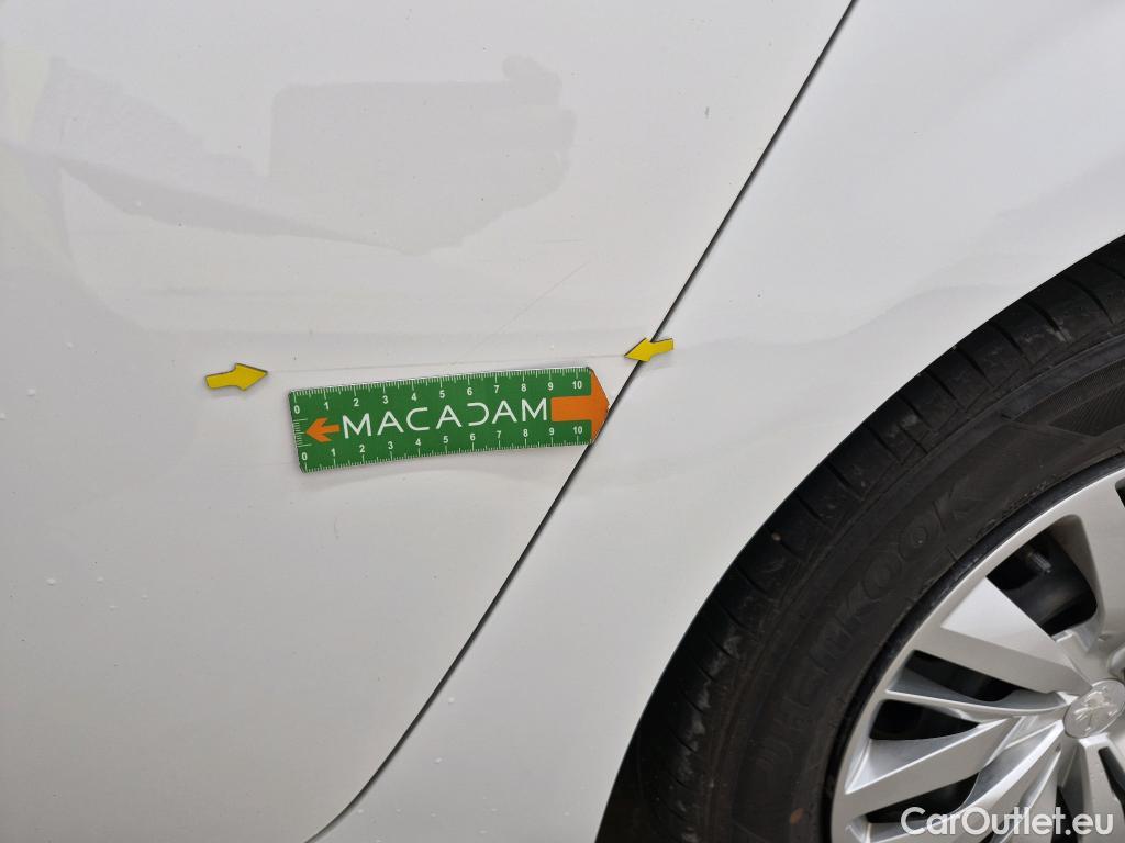  Peugeot  208  Premium 1.5 HDi 100CV BVM6 E6d #32