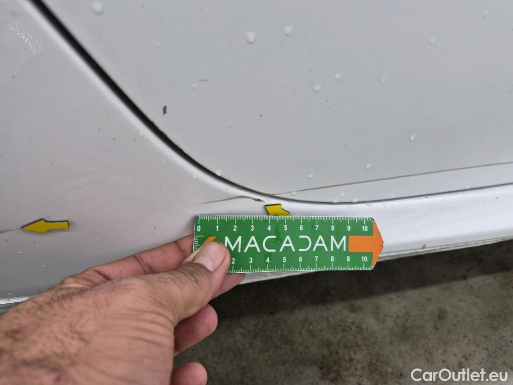  Peugeot  208  Premium 1.5 HDi 100CV BVM6 E6d #76