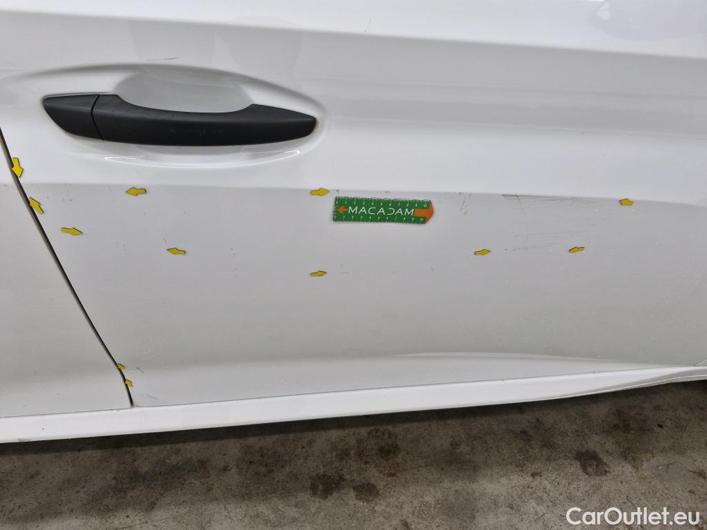  Peugeot  208  Premium 1.5 HDi 100CV BVM6 E6d #42