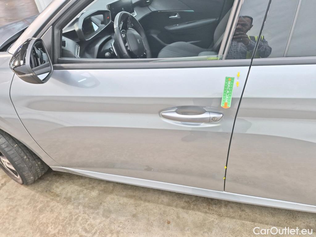  Peugeot  208  Allure Pack 1.2 PureTech 100CV BVA8 E6d #24