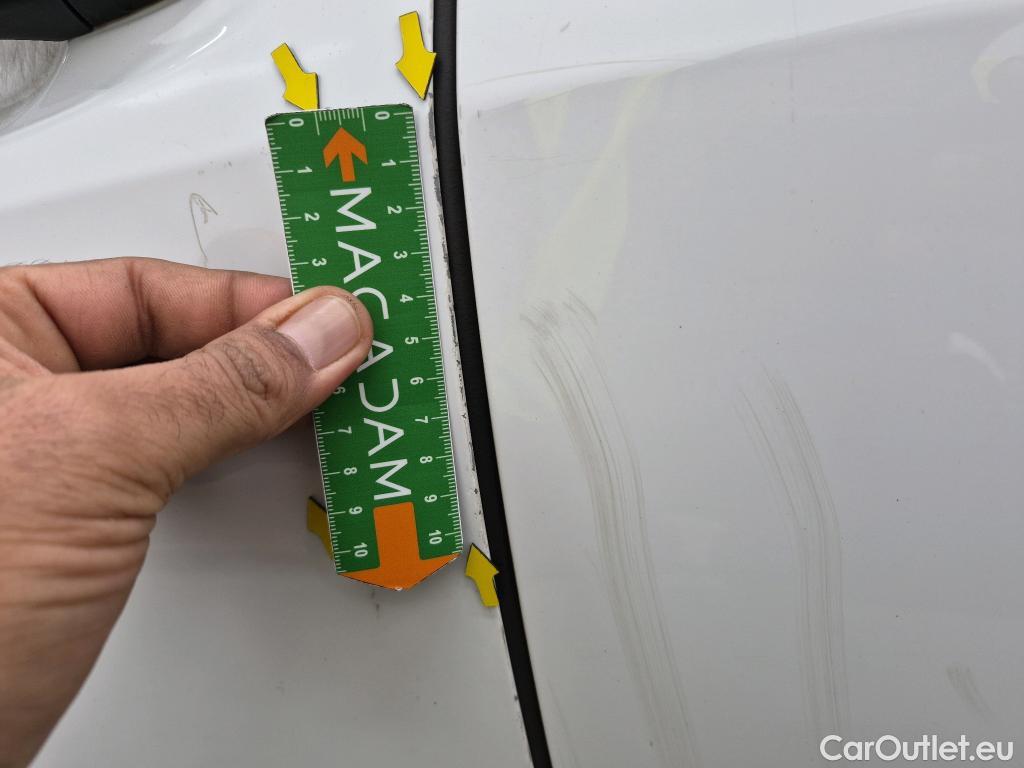  Peugeot  208  Premium 1.5 HDi 100CV BVM6 E6d #13