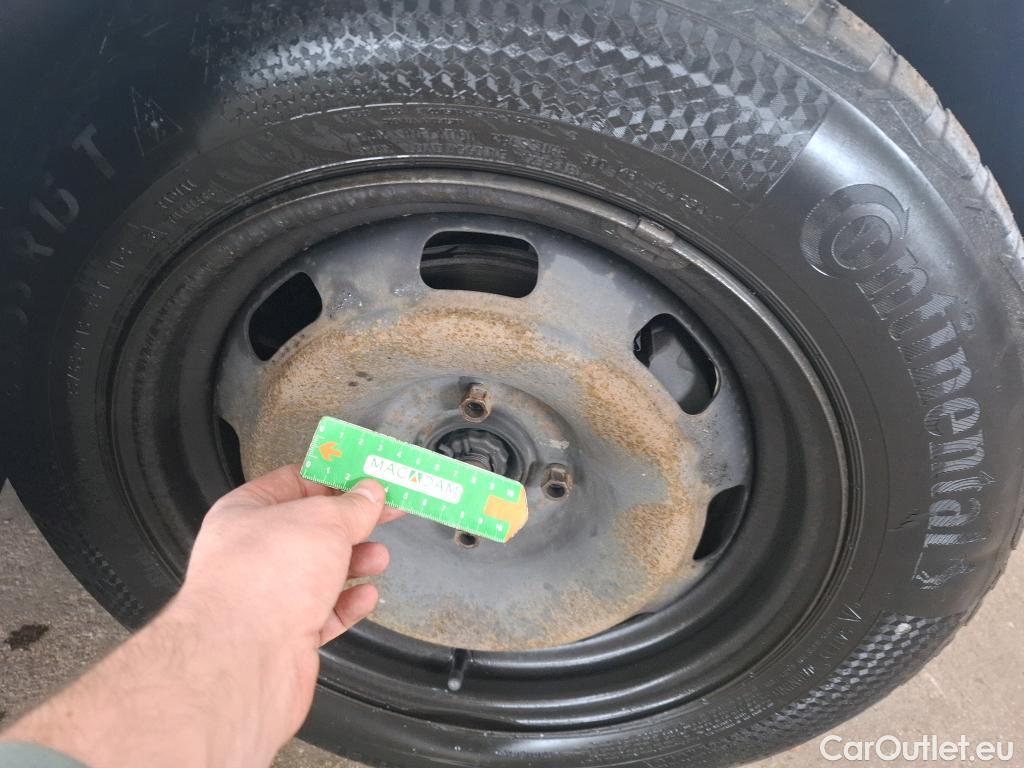  Peugeot  208 PEUGEOT  Affaire VU 5p Berline 1.6 BlueHDi 75 PACK CLIM #36