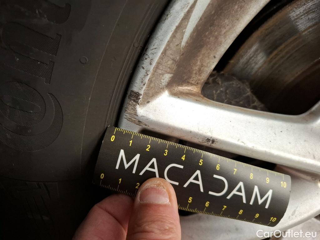  Bmw  Serie 2 Série 2 Active Tourer 216d Lounge 1.5 115CV BVA7 E6dT #24