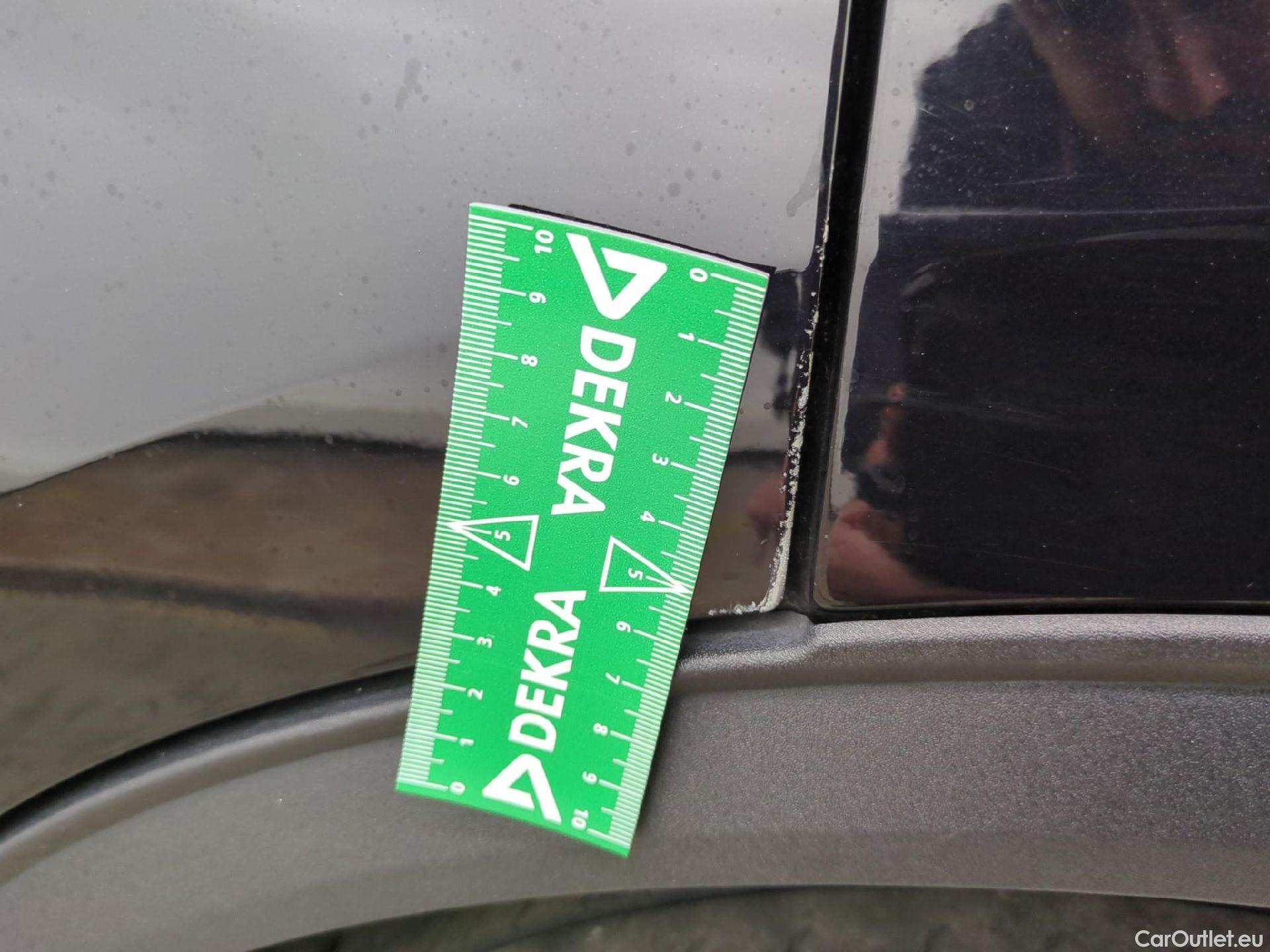  Ford  Kuga FORD  / 2019 / 5P / SUV 2.5 Dur 225 hybrid PHEV Pshift Titanium #18