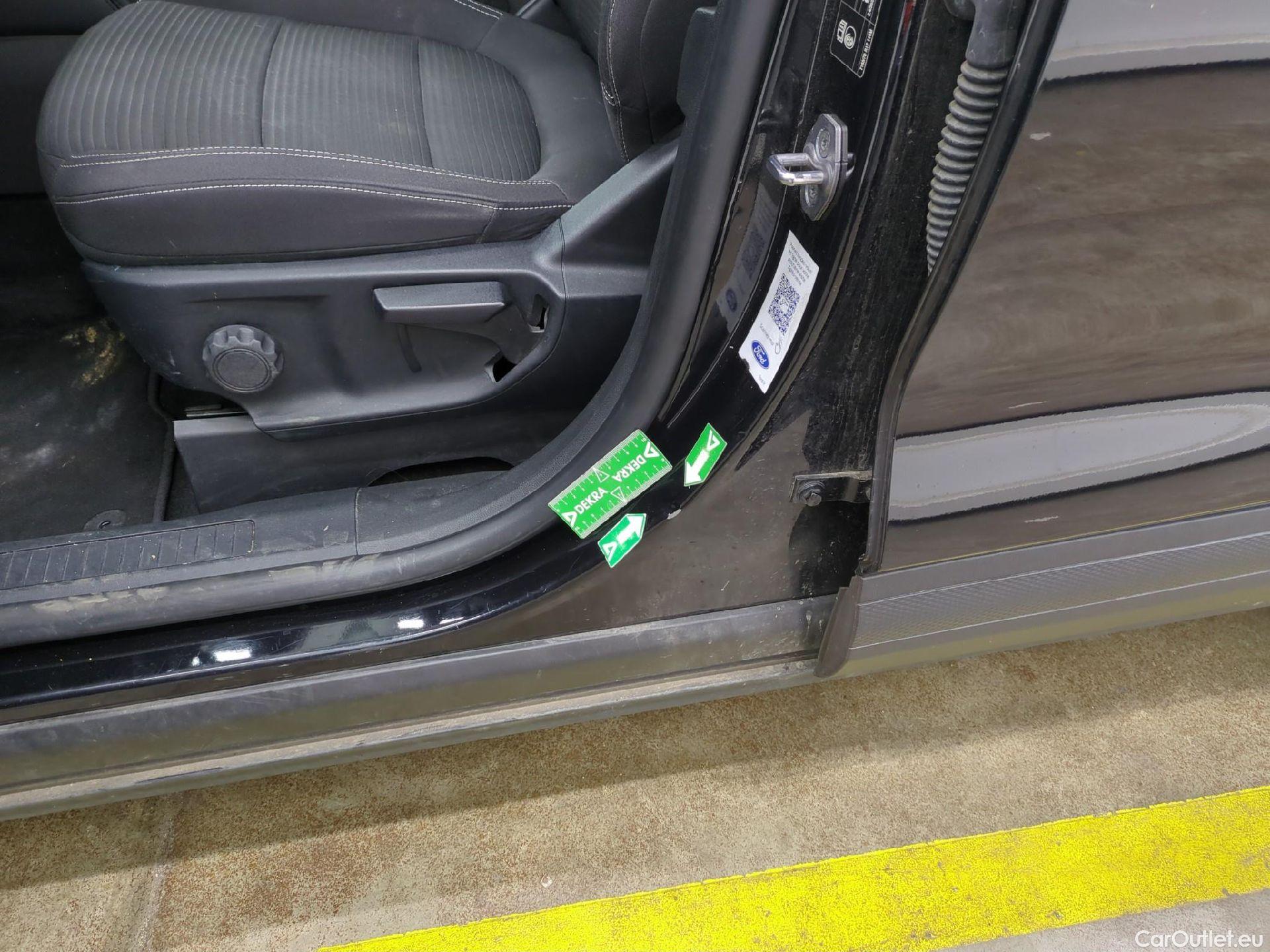  Ford  Kuga  Titanium Hybrid 2.5 190CV BVA6 E6dT #38