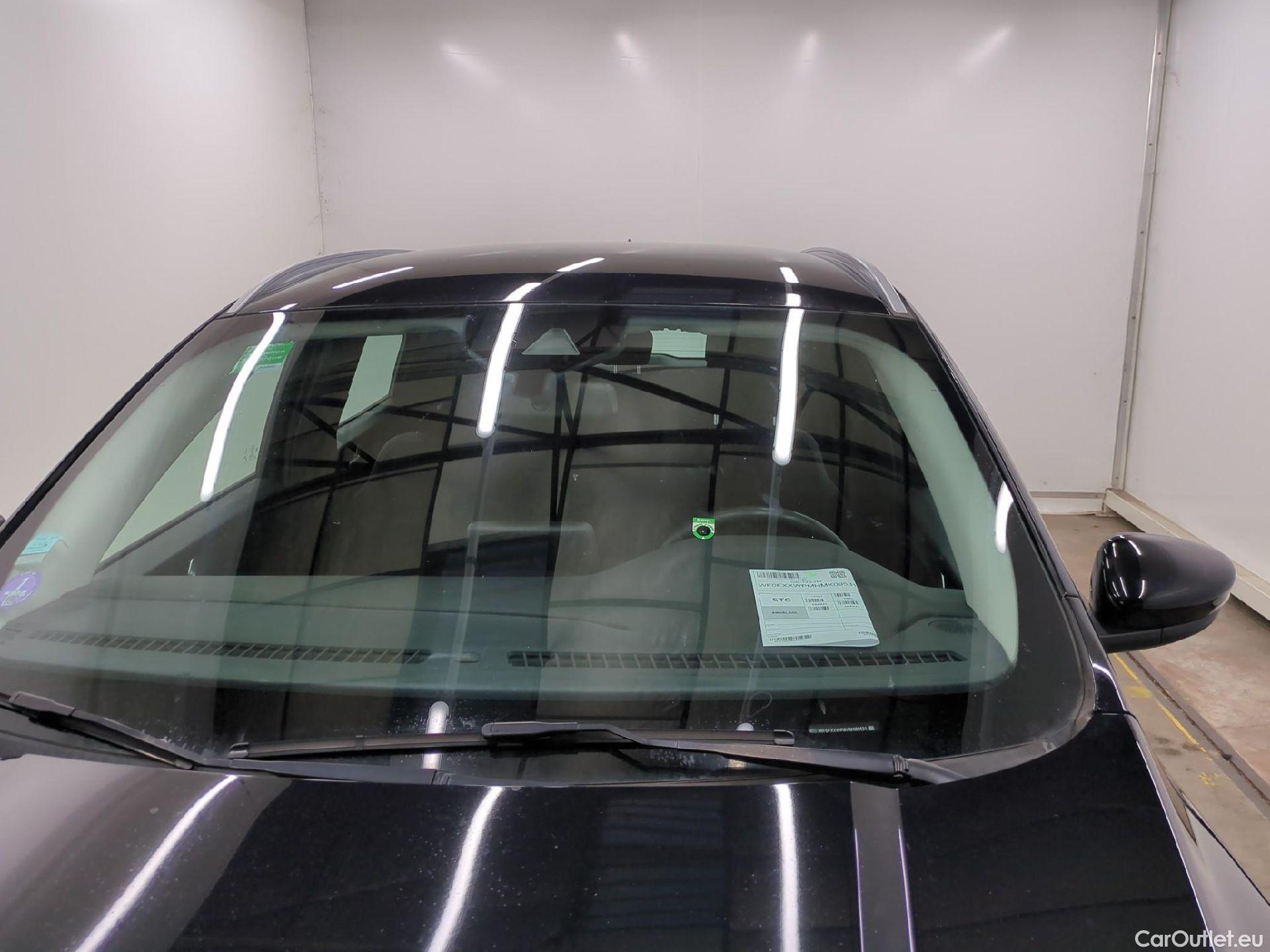  Ford  Kuga FORD  / 2019 / 5P / SUV 2.5 Dur 225 hybrid PHEV Pshift Titanium #2