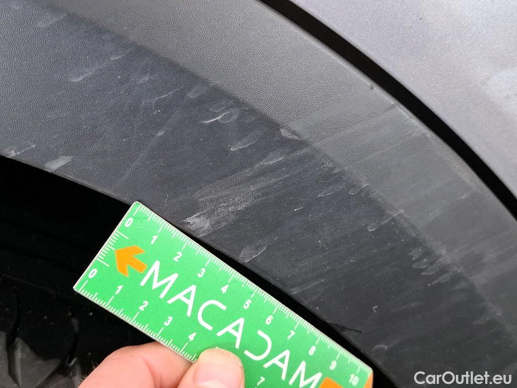  Citroen  C4  Berline Shine Pack 1.5 BlueHDI 130CV BVA8 E6d #36