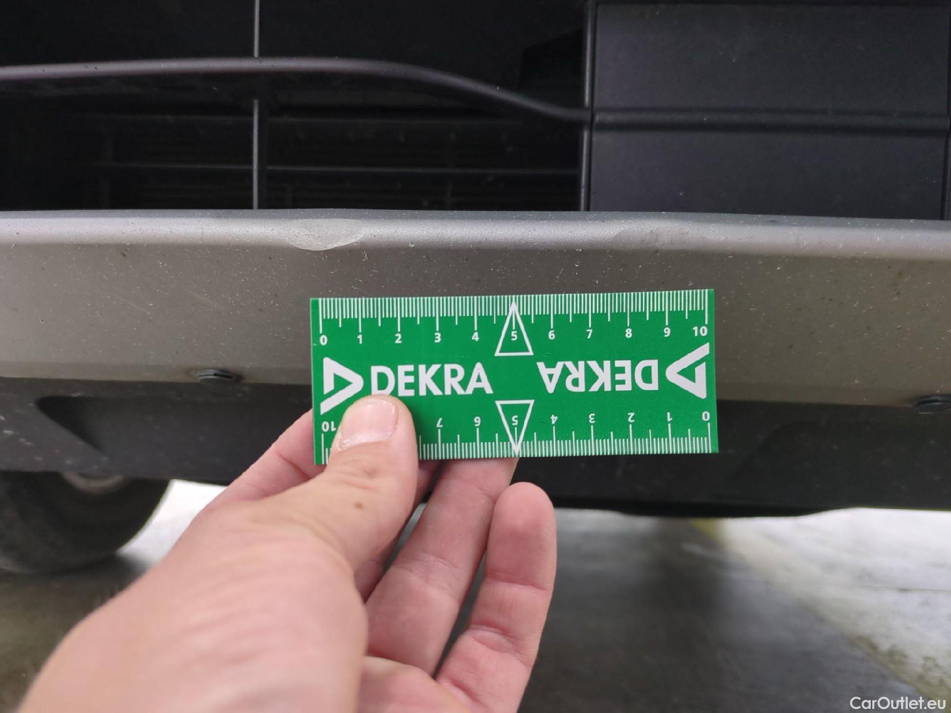  Ford  Kuga FORD  / 2019 / 5P / SUV 2.5 Dur 225 hybrid PHEV Pshift Titanium #10