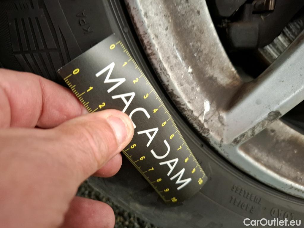  Bmw  Serie 2 Série 2 Active Tourer 216d Lounge 1.5 115CV BVA7 E6dT #25