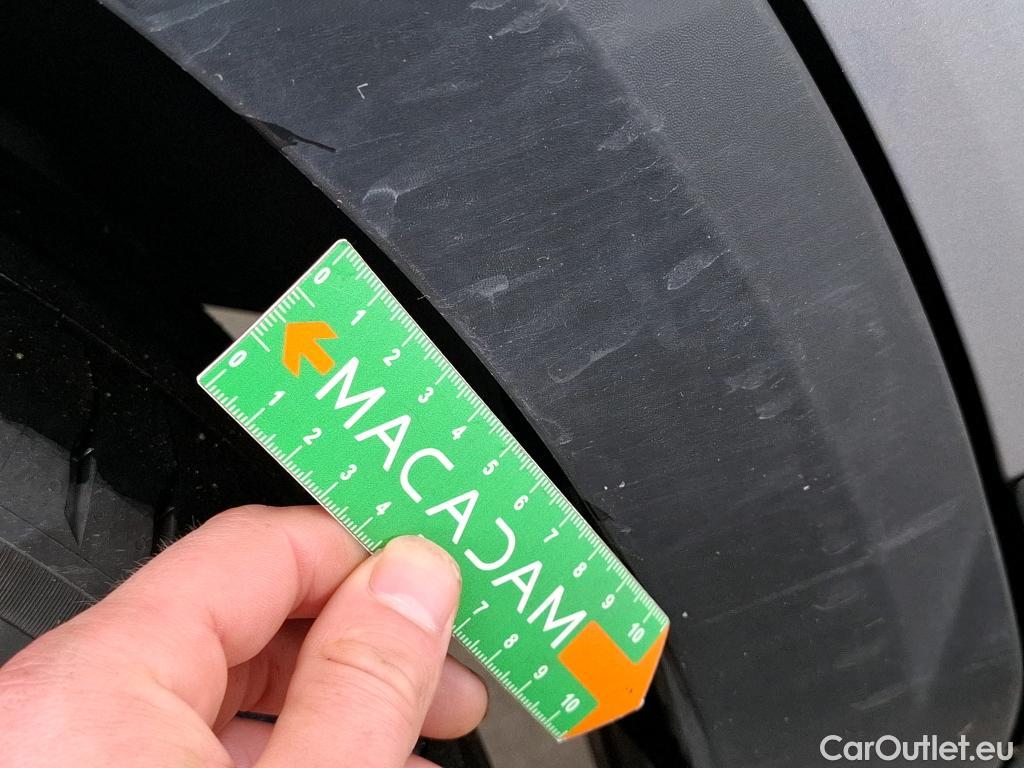  Citroen  C4  Berline Shine Pack 1.5 BlueHDI 130CV BVA8 E6d #37