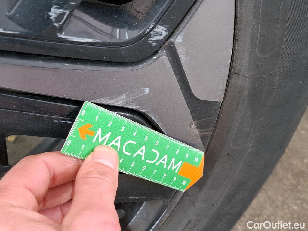  Citroen  C4  Berline Shine Pack 1.5 BlueHDI 130CV BVA8 E6d #15