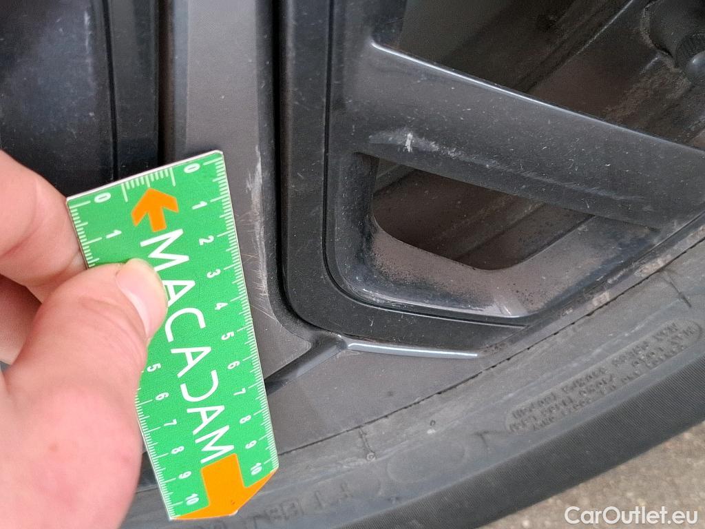  Citroen  C4  Berline Shine Pack 1.5 BlueHDI 130CV BVA8 E6d #19