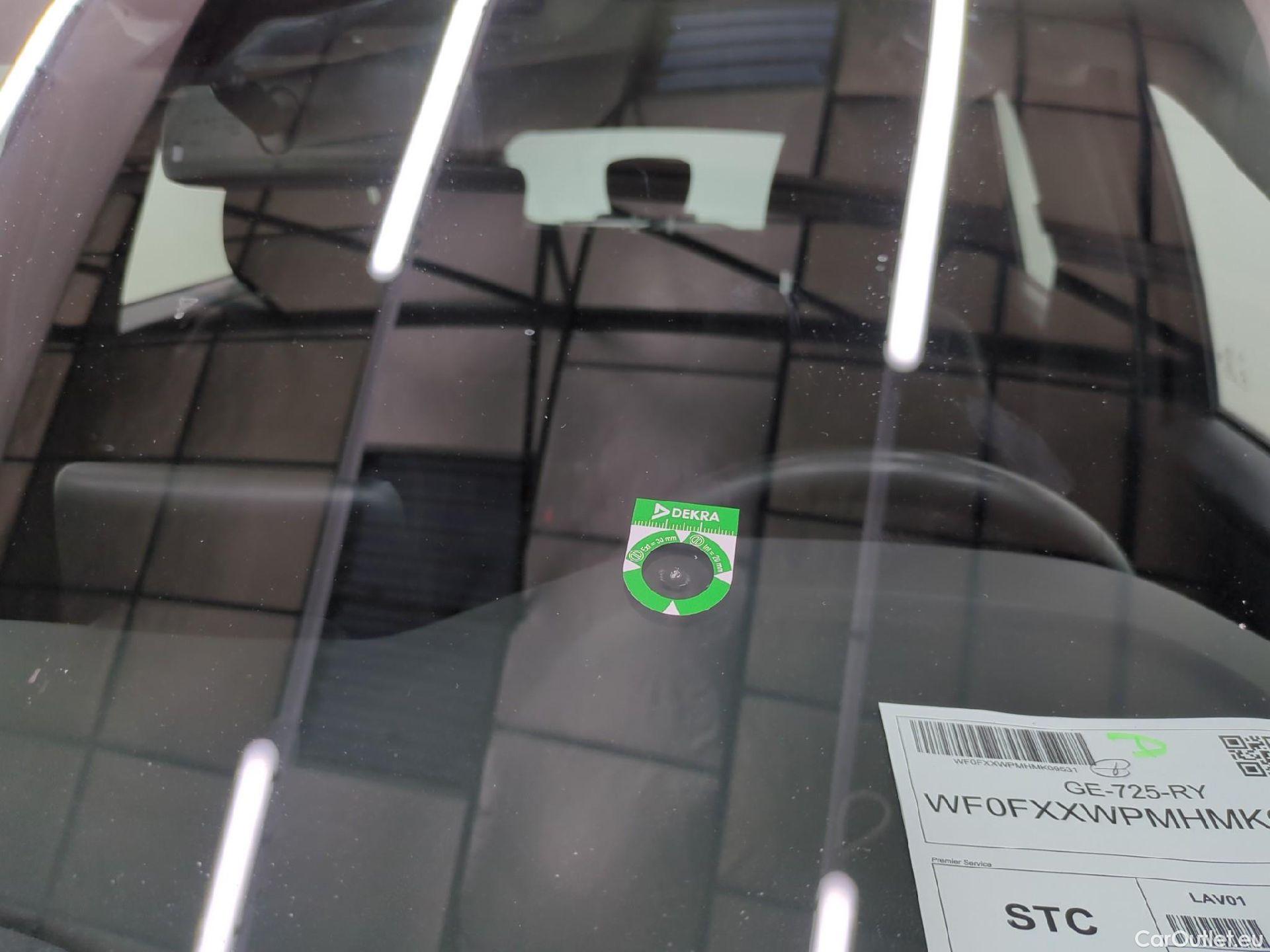  Ford  Kuga FORD  / 2019 / 5P / SUV 2.5 Dur 225 hybrid PHEV Pshift Titanium #3