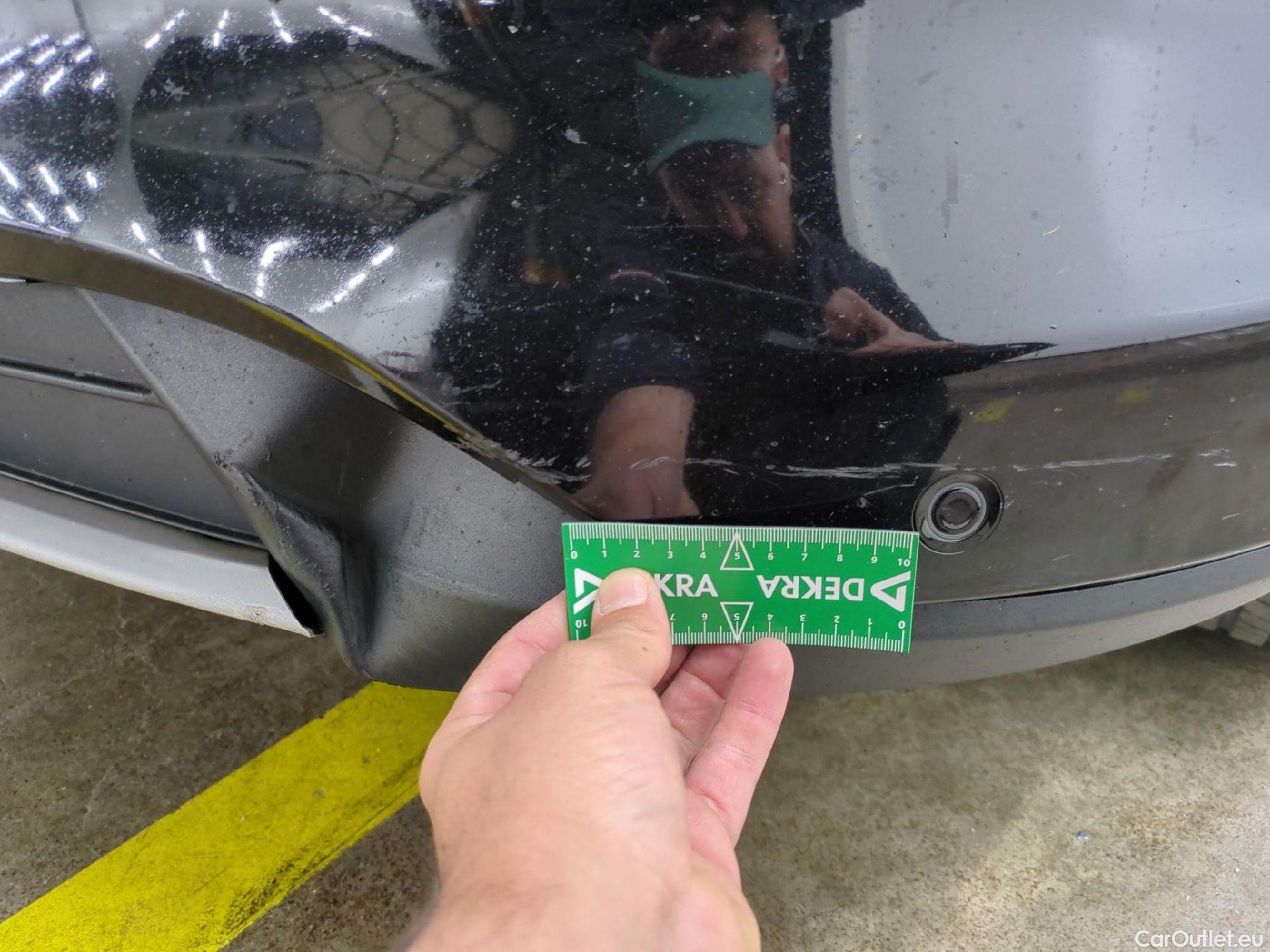  Ford  Kuga FORD  / 2019 / 5P / SUV 2.5 Dur 225 hybrid PHEV Pshift Titanium #5