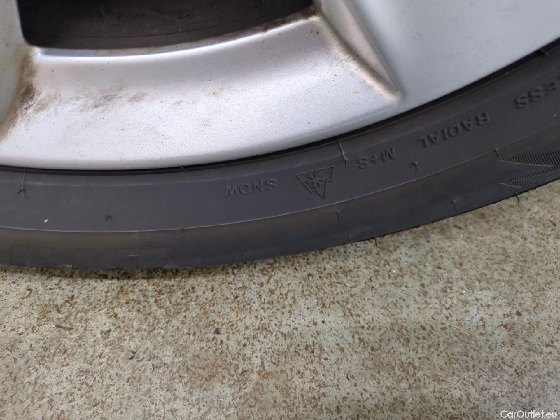  Opel   Grandland X Grandland X Elegance Business 1.5 130CV BVA8 E6d #4