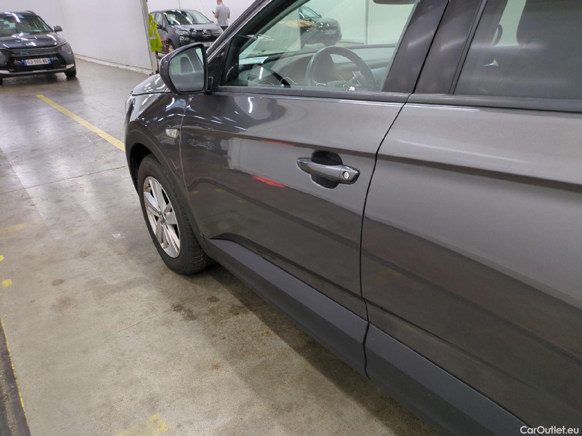  Opel   Grandland X Grandland X Elegance Business 1.5 130CV BVA8 E6d #18