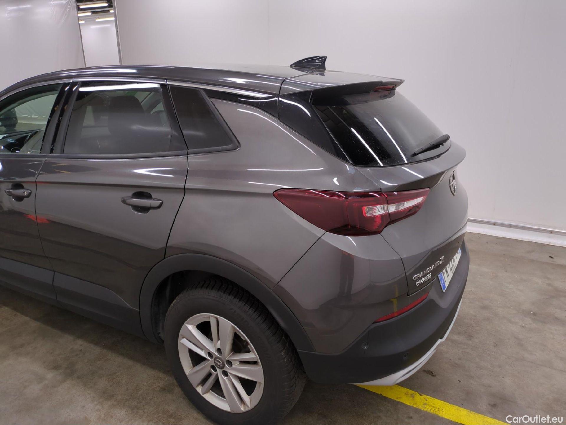  Opel   Grandland X Grandland X Elegance Business 1.5 130CV BVA8 E6d #24