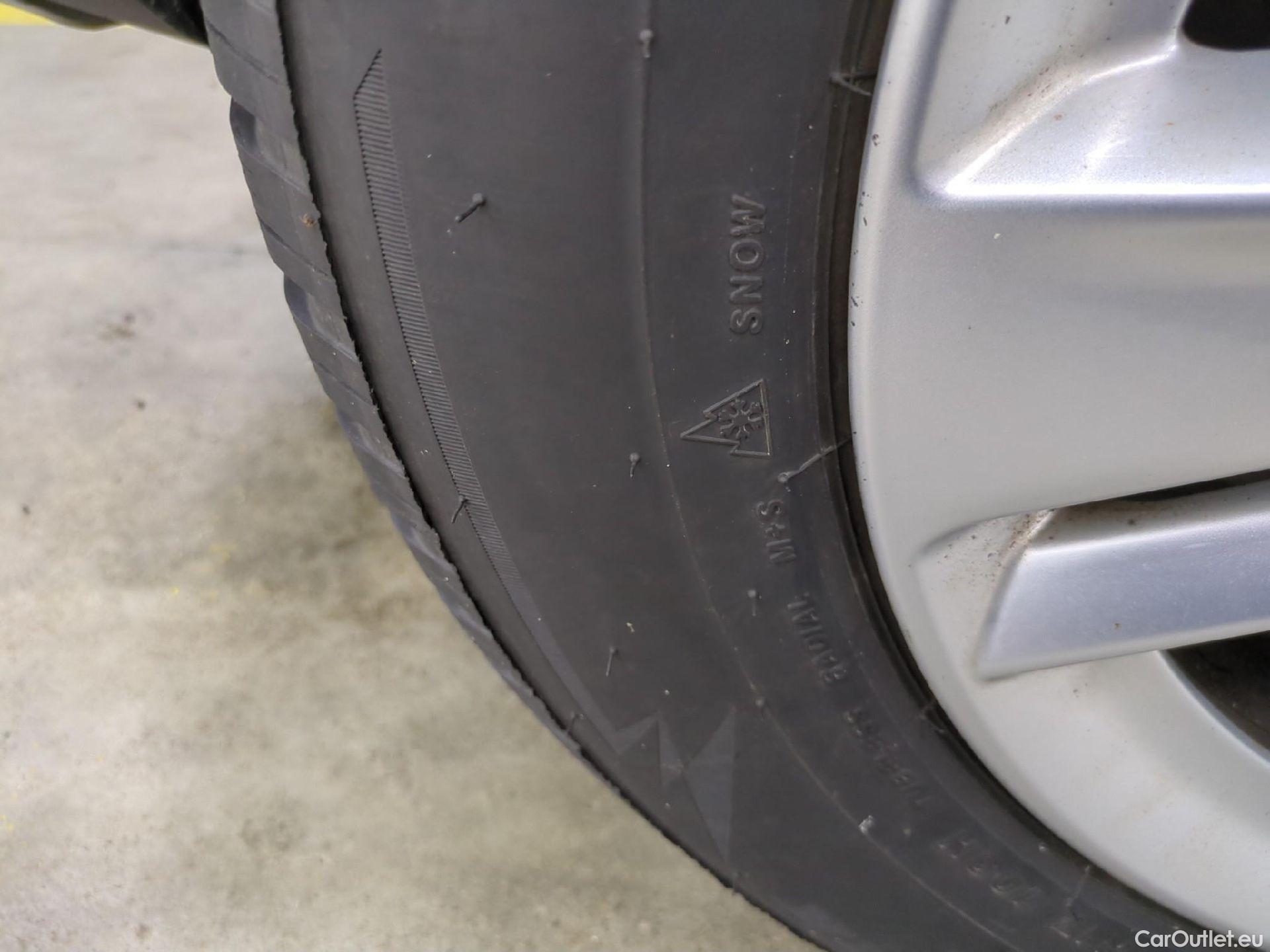  Opel   Grandland X Grandland X Elegance Business 1.5 130CV BVA8 E6d #8