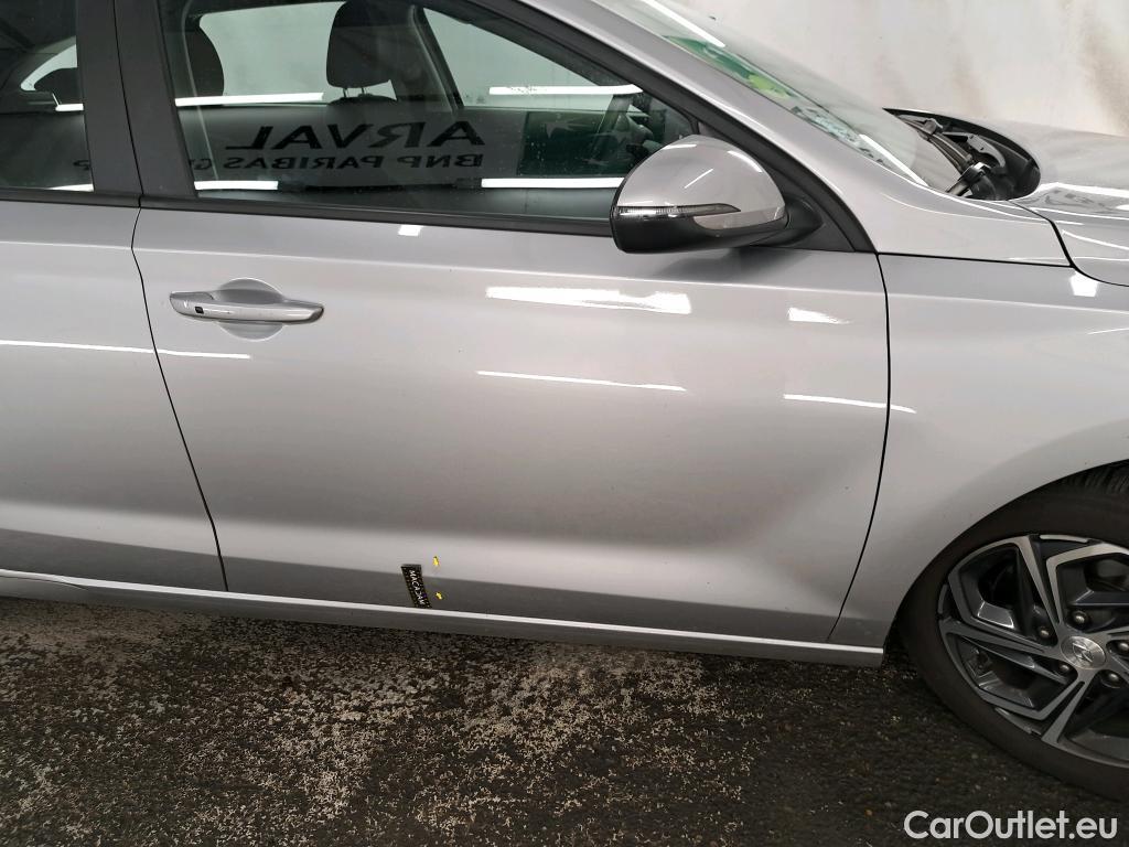  Hyundai  i30  cw Business 1.6 CRDi 115CV BVM6 E6d #26