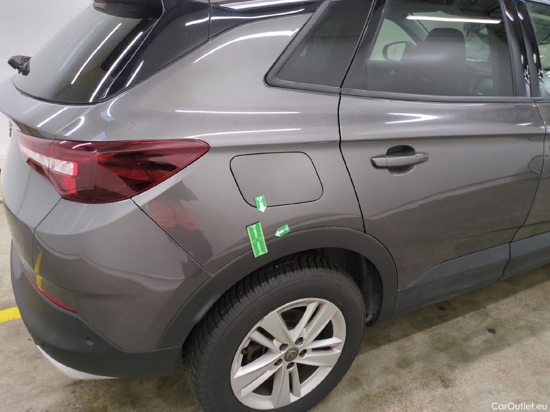  Opel   Grandland X Grandland X Elegance Business 1.5 130CV BVA8 E6d #28