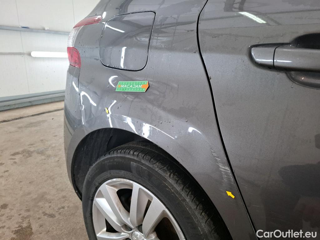  Peugeot  308 PEUGEOT  / 2017 / 5P / Berline BlueHDi 130 EAT8 S&S ACTIVE BUSINESS #5