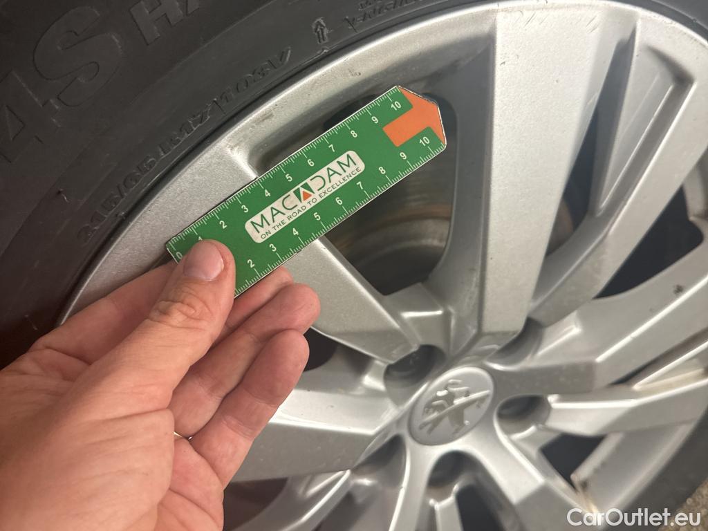  Peugeot  3008  II Active Pack 1.5 HDi 130CV BVA8 E6d #10