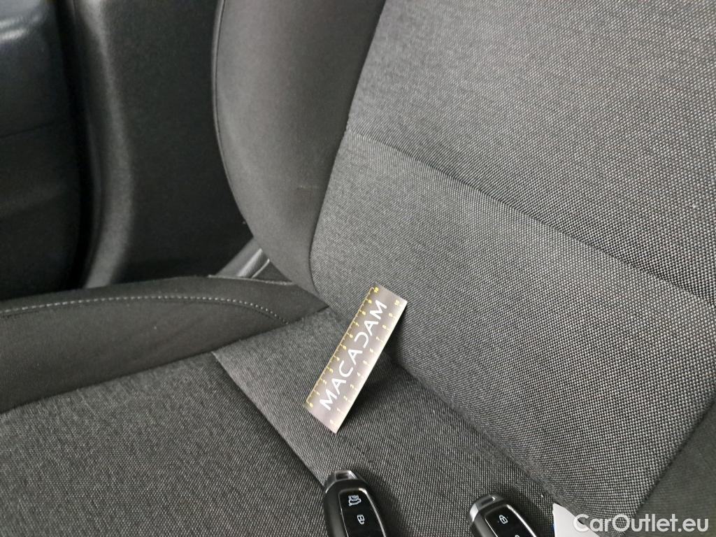  Hyundai  i30  cw Business 1.6 CRDi 115CV BVM6 E6d #34