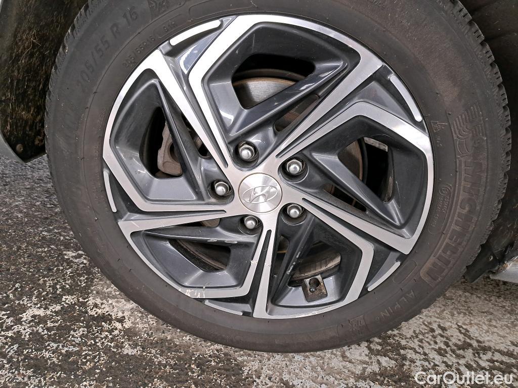  Hyundai  i30  cw Business 1.6 CRDi 115CV BVM6 E6d #8