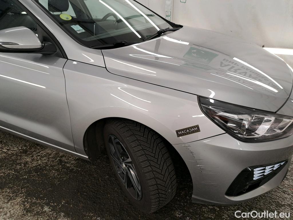  Hyundai  i30  cw Business 1.6 CRDi 115CV BVM6 E6d #37