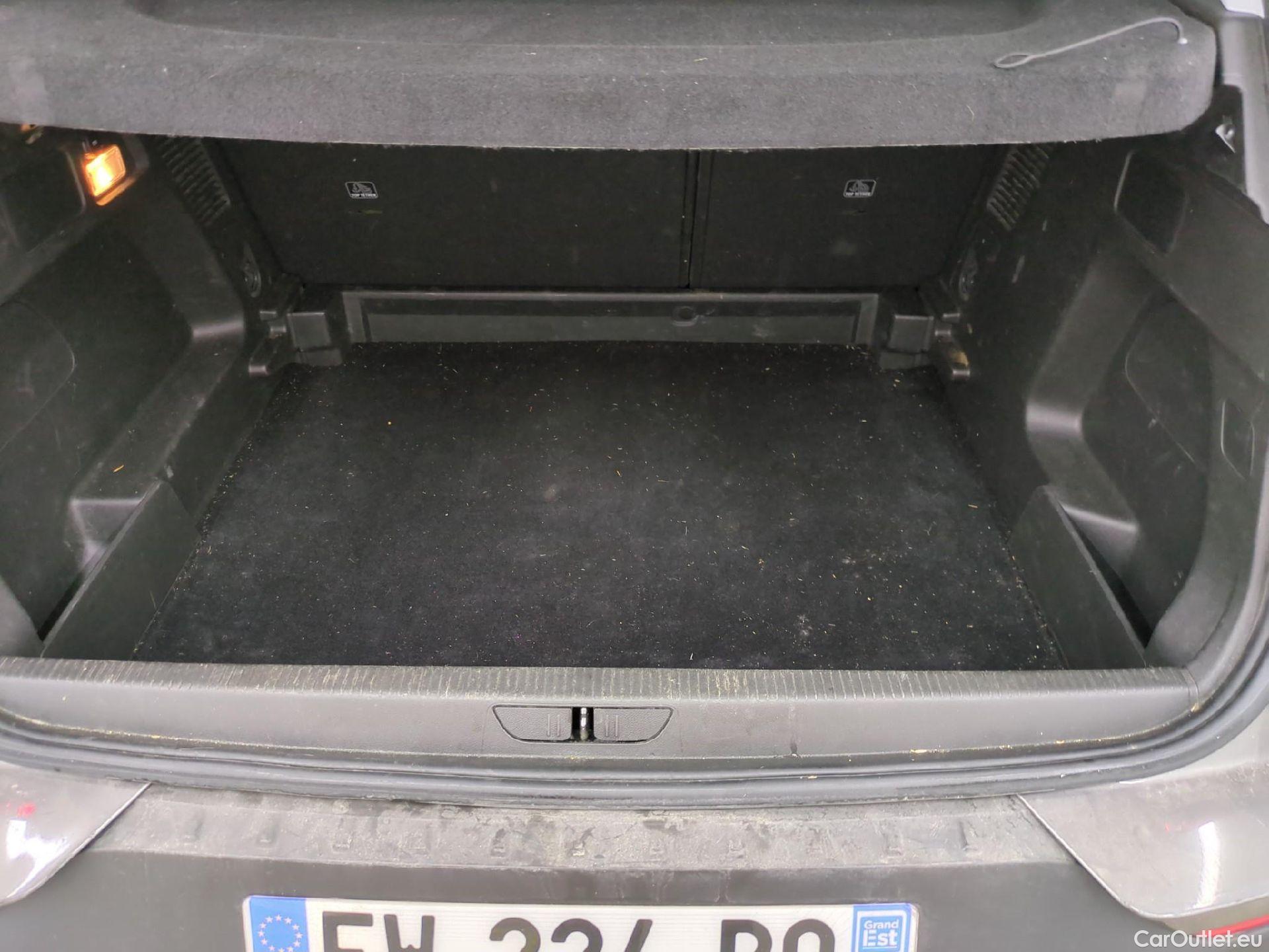  Opel   Grandland X Grandland X Elegance Business 1.5 130CV BVA8 E6d #1