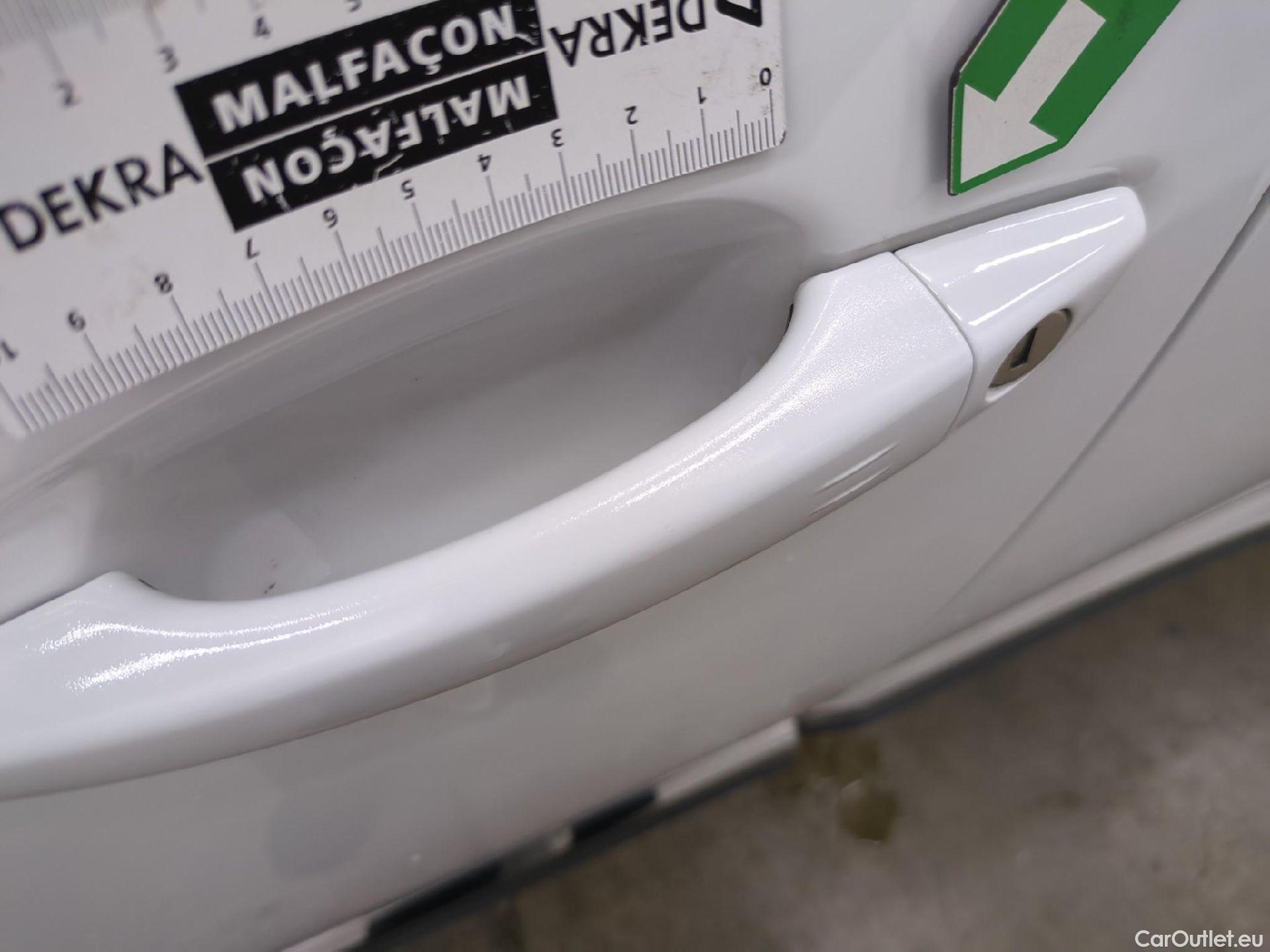  Peugeot  5008  GT Line 1.5 HDi 130CV BVM6 7 Sieges E6dT #47