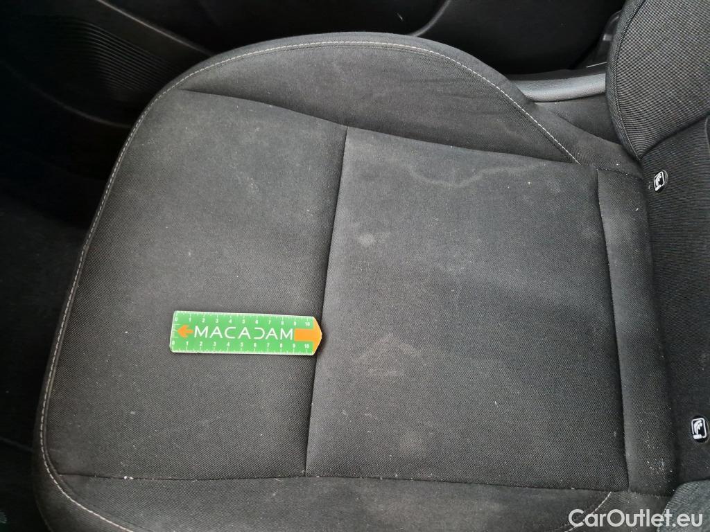  Renault  Captur  II Business 1.5 dCi 115CV BVA7 E6dT #16