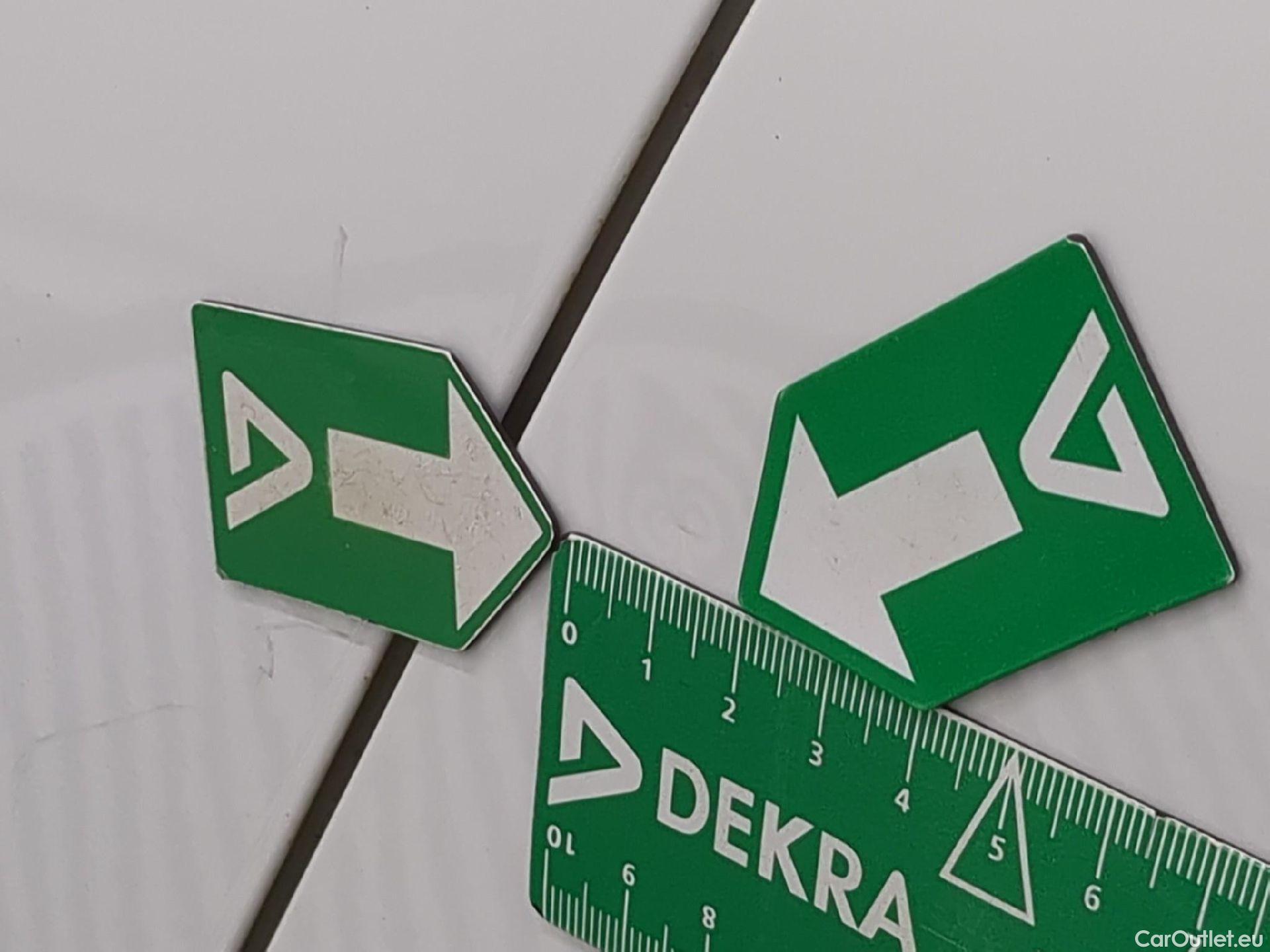  Peugeot  308 PEUGEOT  SW / 2021 / 5P / Break BlueHDi 130 EAT8 ALLURE #17