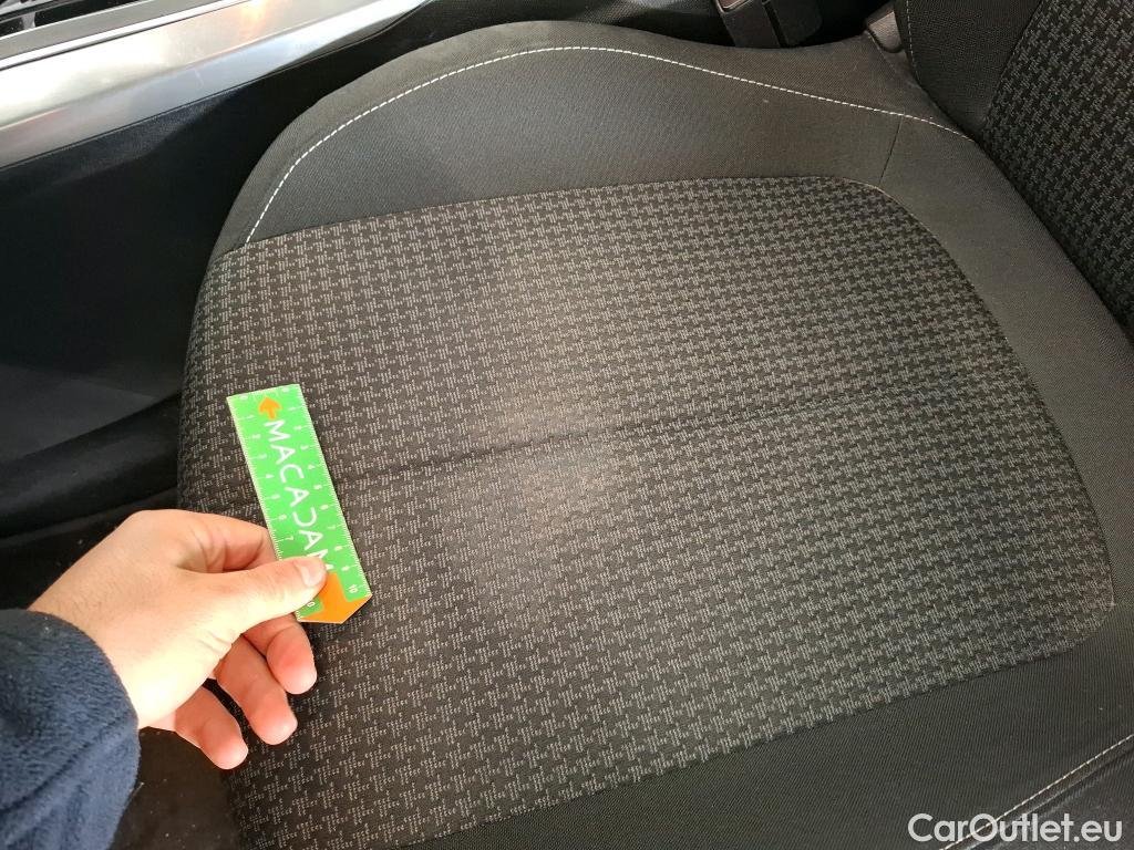  Peugeot  308 PEUGEOT  / 2017 / 5P / Berline BlueHDi 130 EAT8 S&S ACTIVE BUSINESS #56