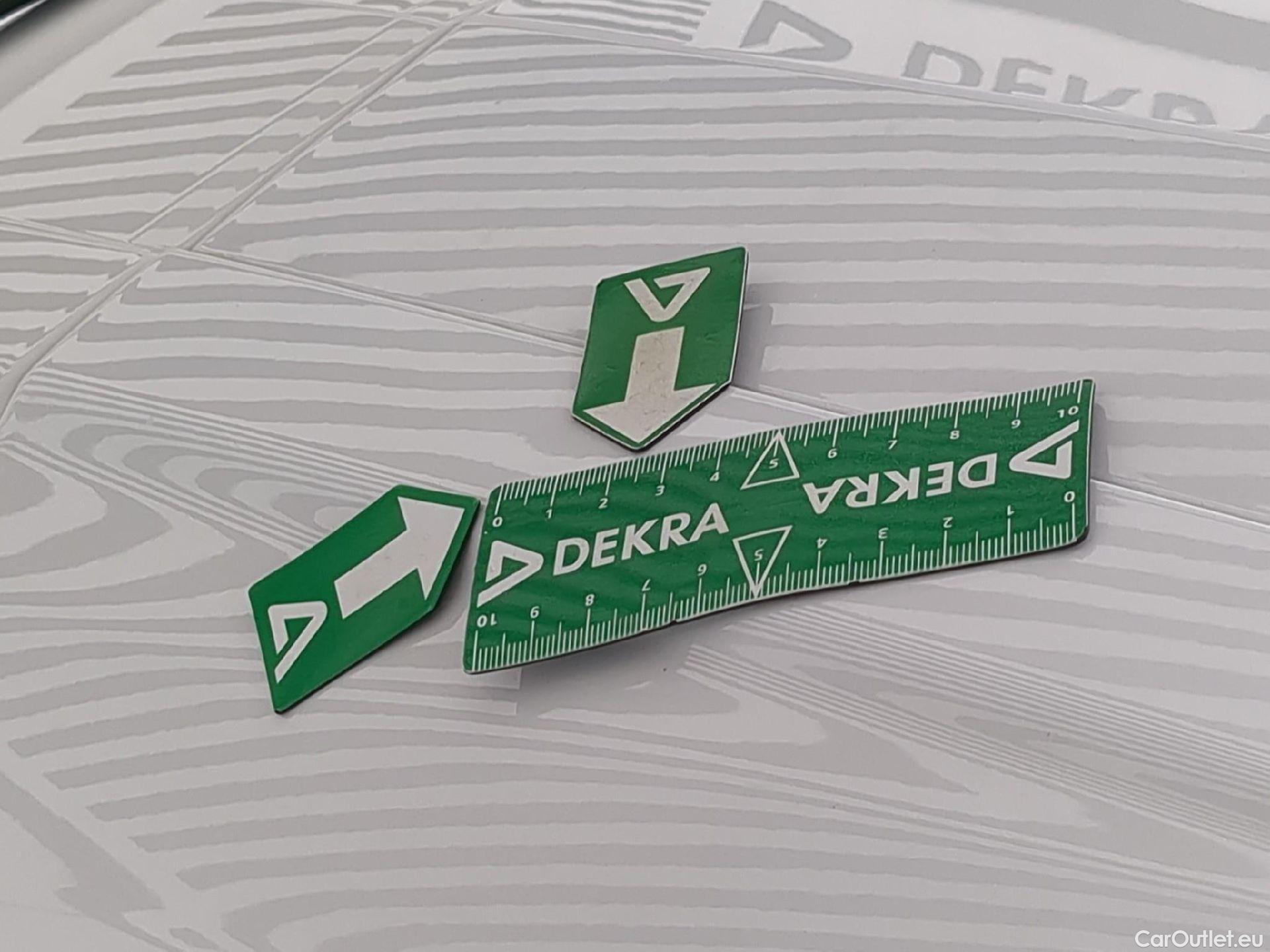  Peugeot  308 PEUGEOT  SW / 2021 / 5P / Break BlueHDi 130 EAT8 ALLURE #11