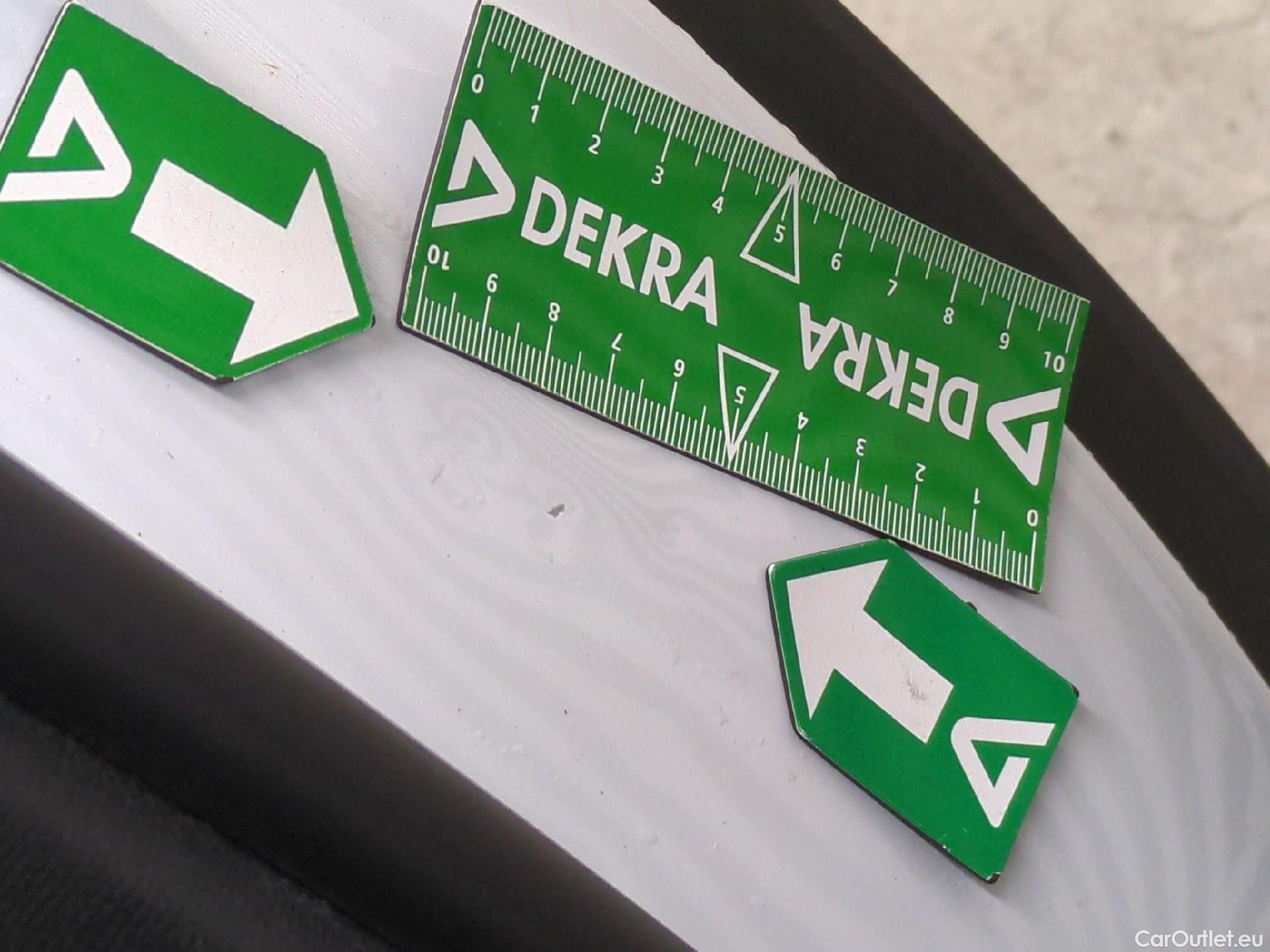  Peugeot  5008  GT Line 1.5 HDi 130CV BVM6 7 Sieges E6dT #6