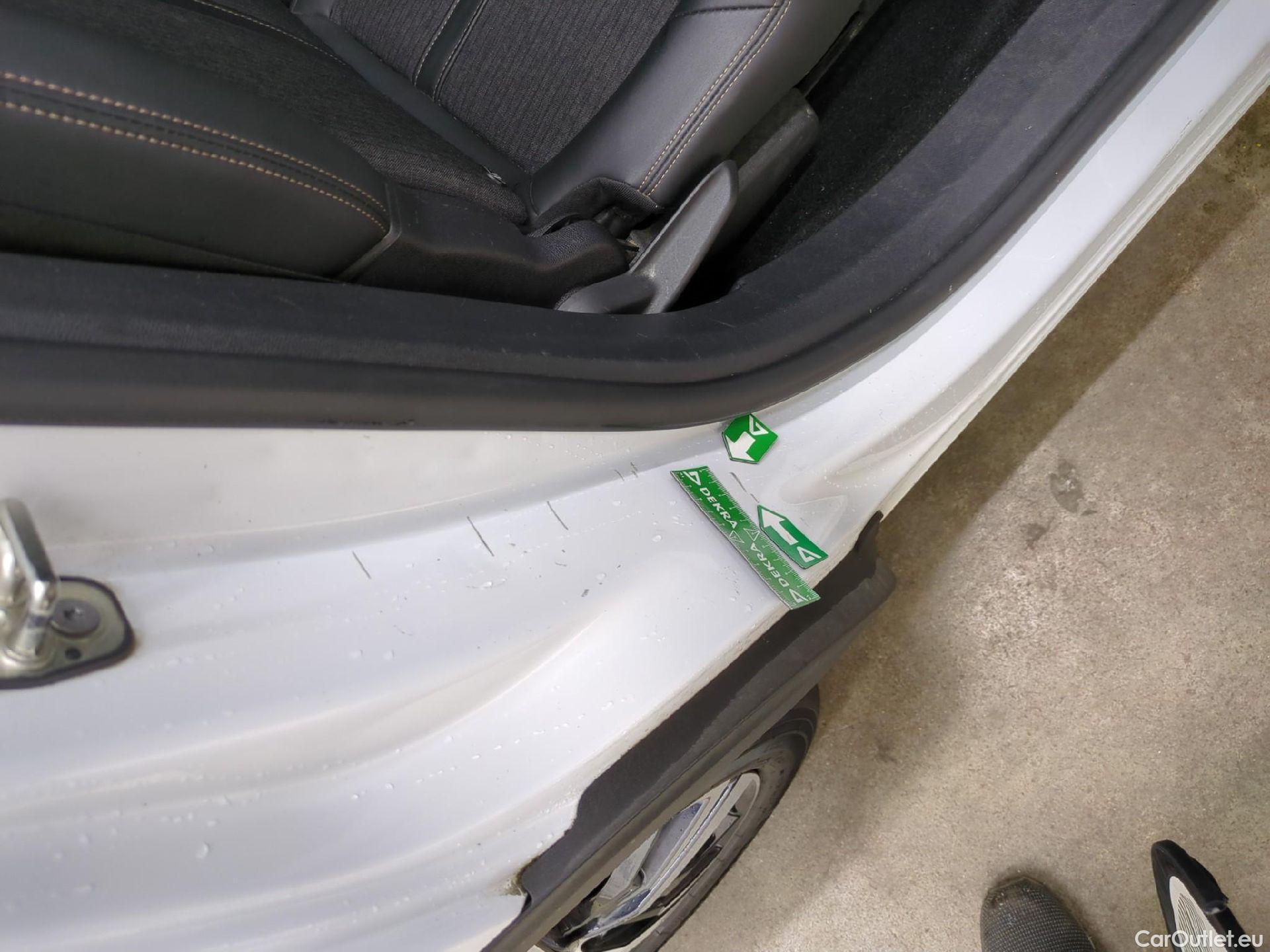  Peugeot  5008  GT Line 1.5 HDi 130CV BVM6 7 Sieges E6dT #29