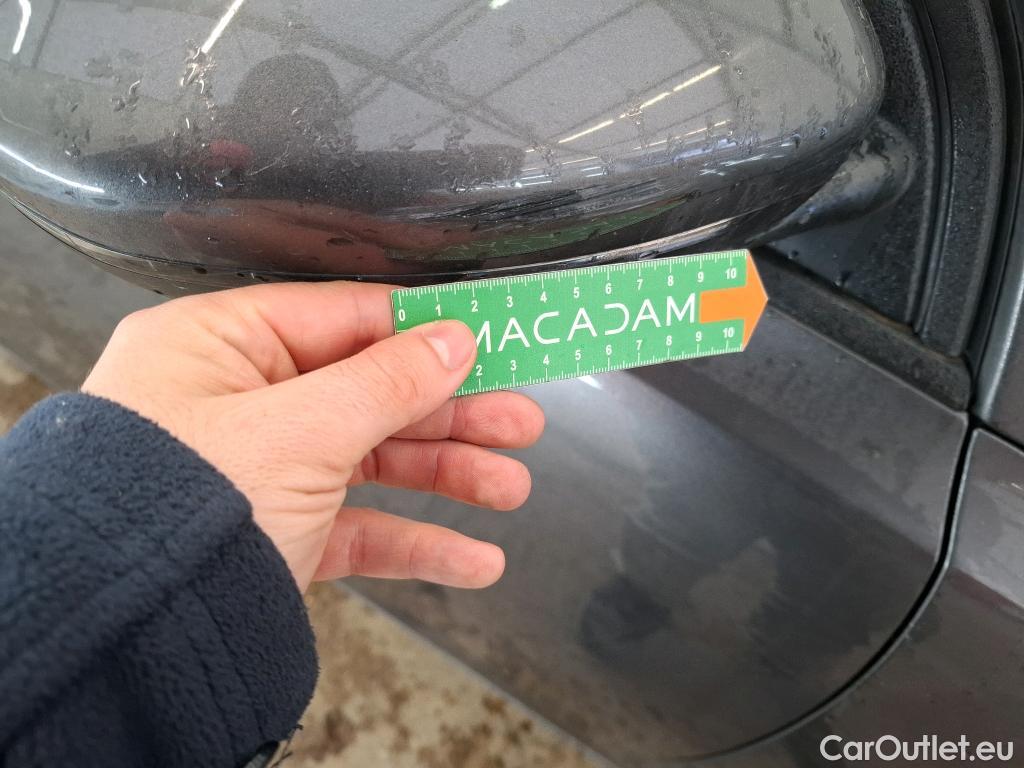  Peugeot  308 PEUGEOT  / 2017 / 5P / Berline BlueHDi 130 EAT8 S&S ACTIVE BUSINESS #54