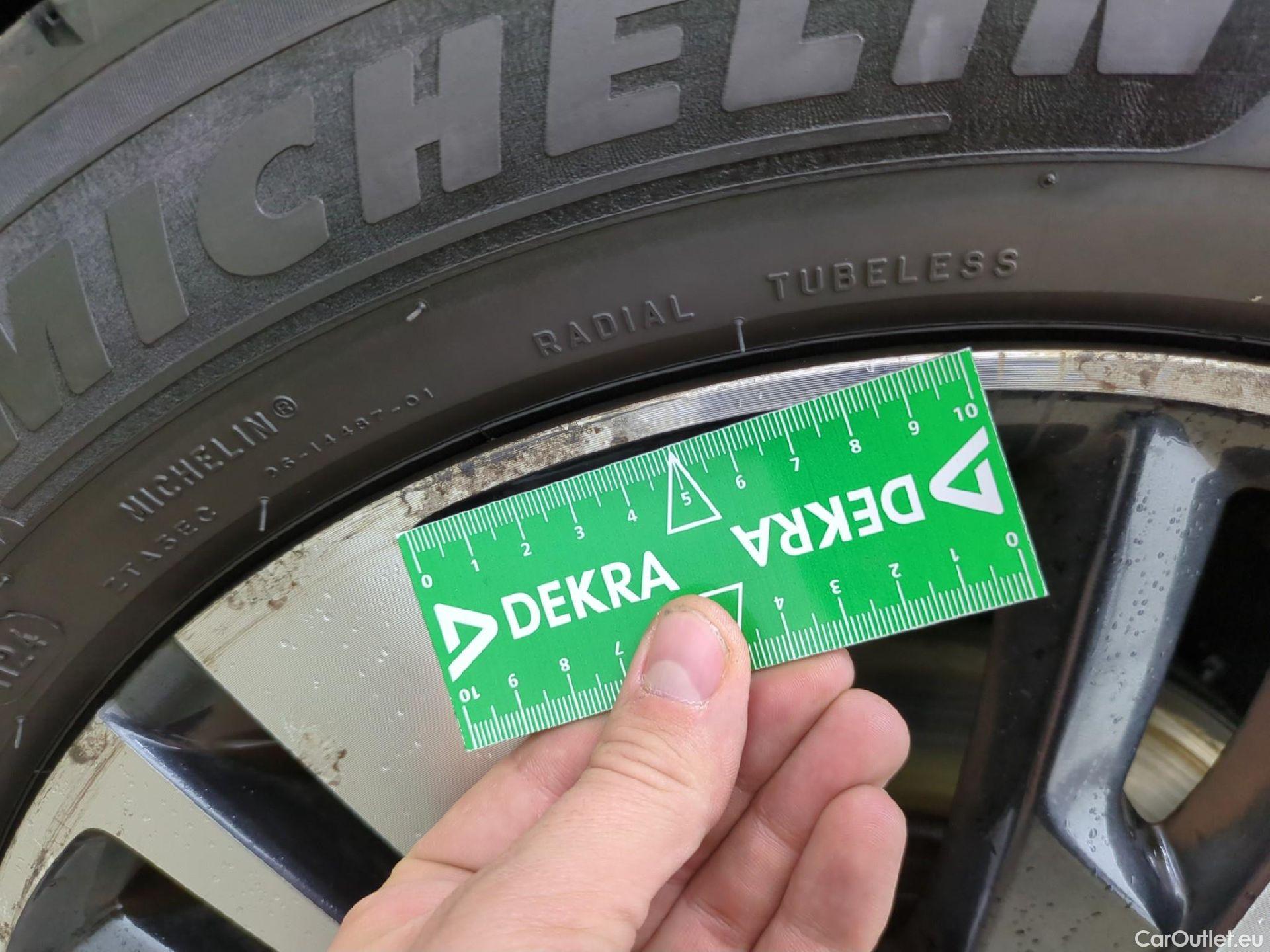  Peugeot  5008  GT Line 1.5 HDi 130CV BVM6 7 Sieges E6dT #19