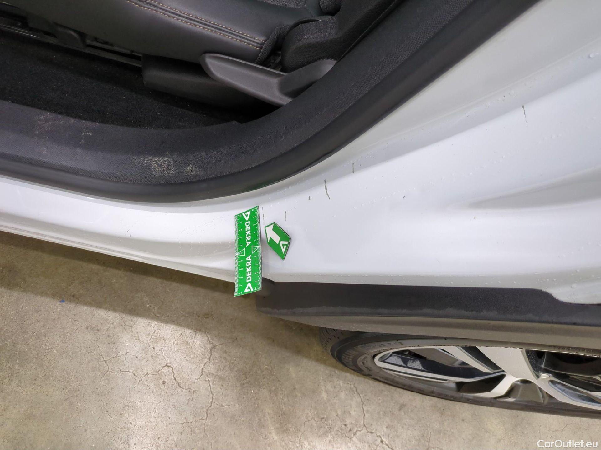  Peugeot  5008  GT Line 1.5 HDi 130CV BVM6 7 Sieges E6dT #10