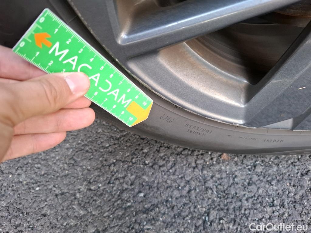  Peugeot  308 PEUGEOT  SW / 2021 / 5P / Break BlueHDi 130 EAT8 ACTIVE PACK #29