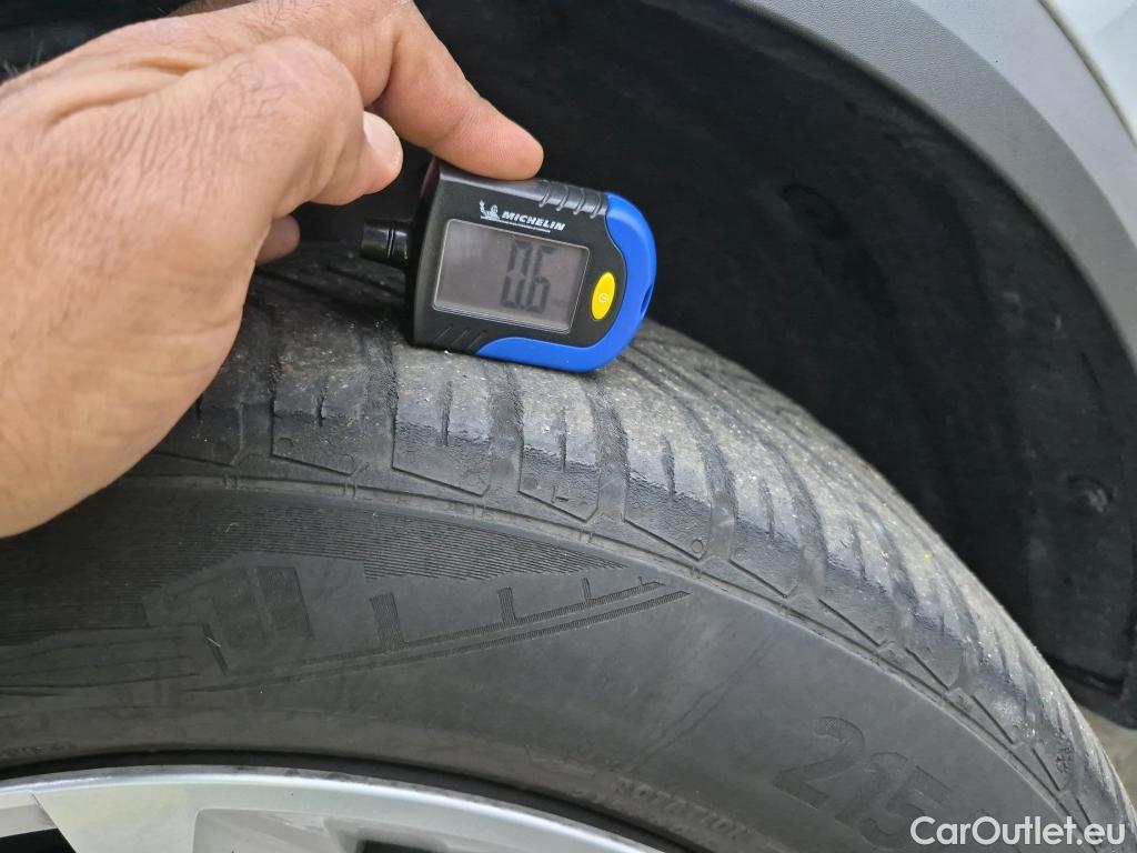  Renault  Captur  II Business 1.5 dCi 115CV BVA7 E6dT #8