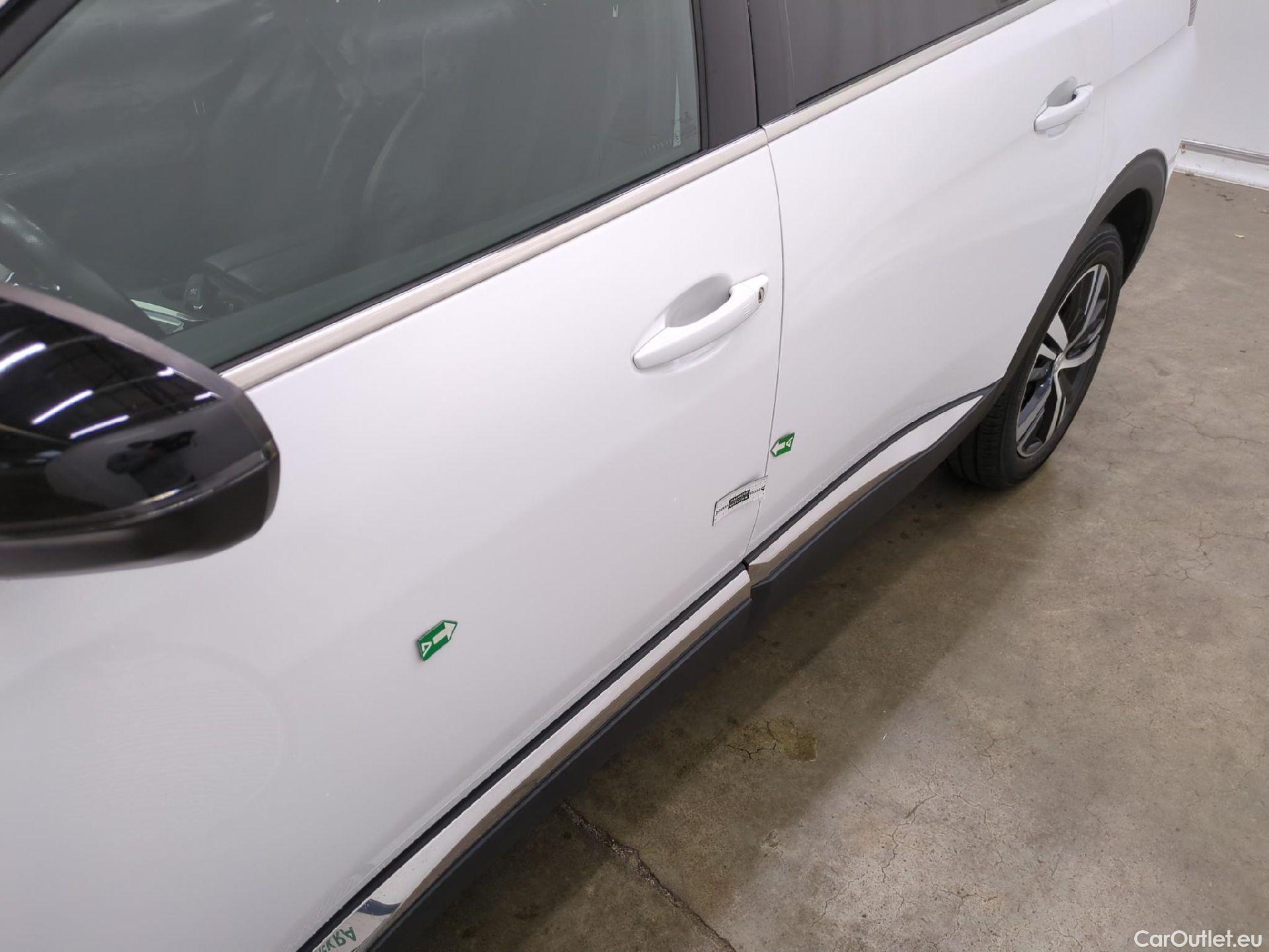  Peugeot  5008  GT Line 1.5 HDi 130CV BVM6 7 Sieges E6dT #46