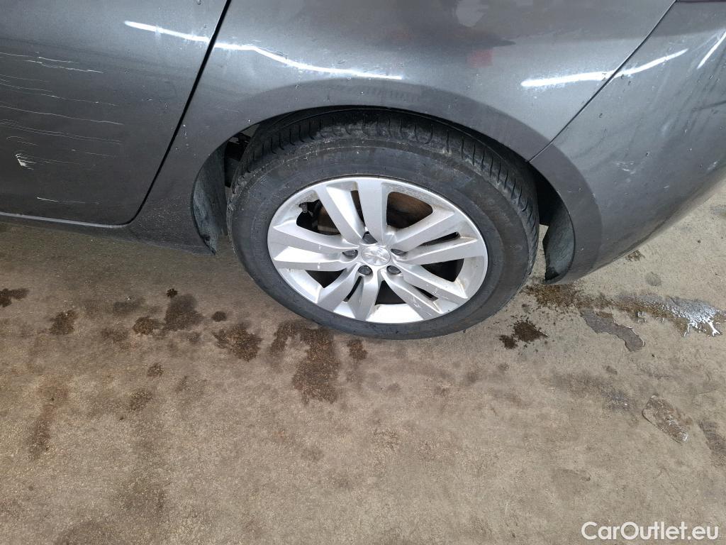  Peugeot  308 PEUGEOT  / 2017 / 5P / Berline BlueHDi 130 EAT8 S&S ACTIVE BUSINESS #35