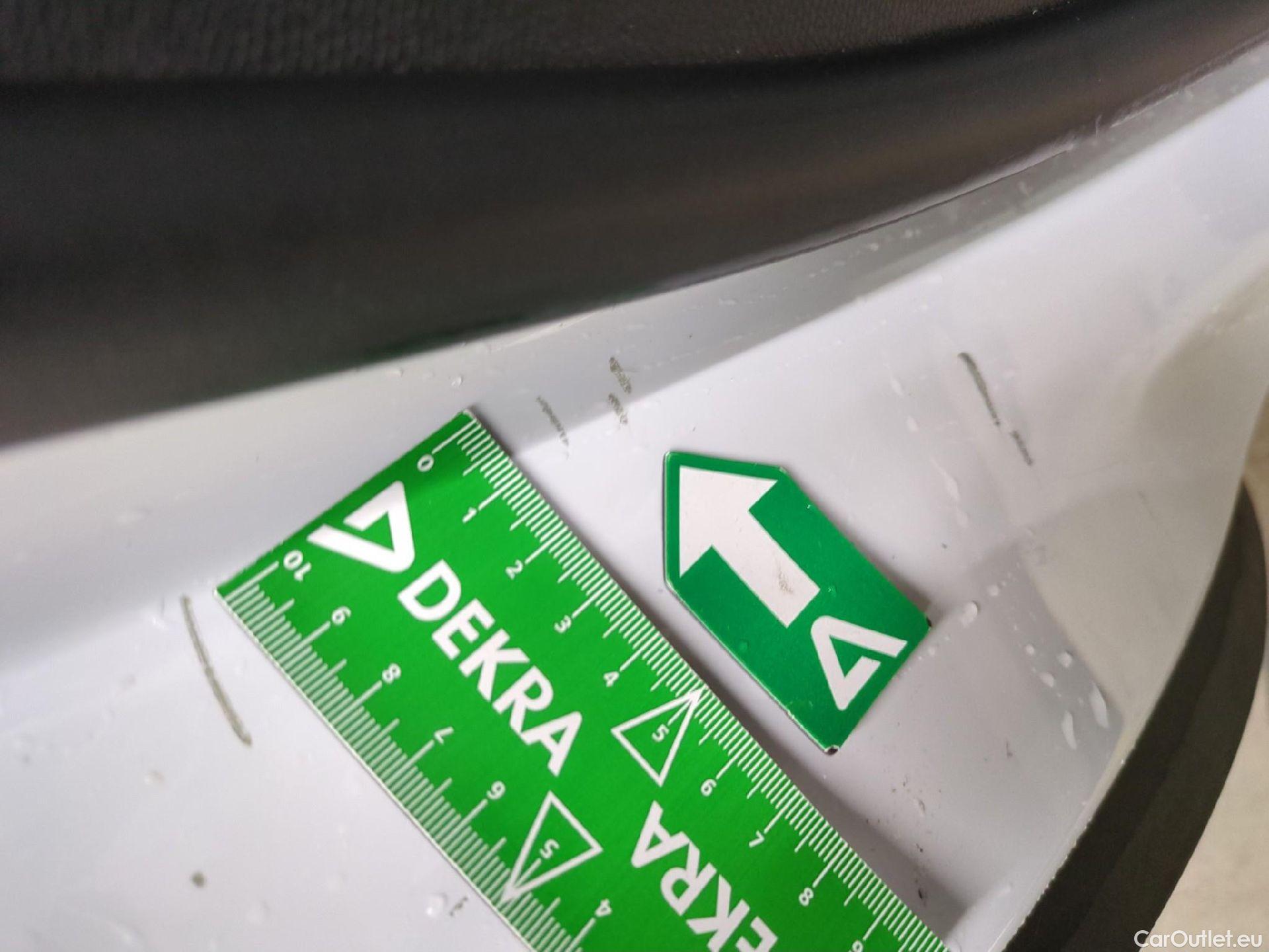  Peugeot  5008  GT Line 1.5 HDi 130CV BVM6 7 Sieges E6dT #27