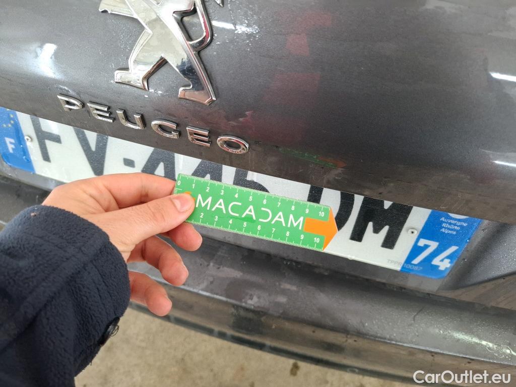  Peugeot  308 PEUGEOT  / 2017 / 5P / Berline BlueHDi 130 EAT8 S&S ACTIVE BUSINESS #52