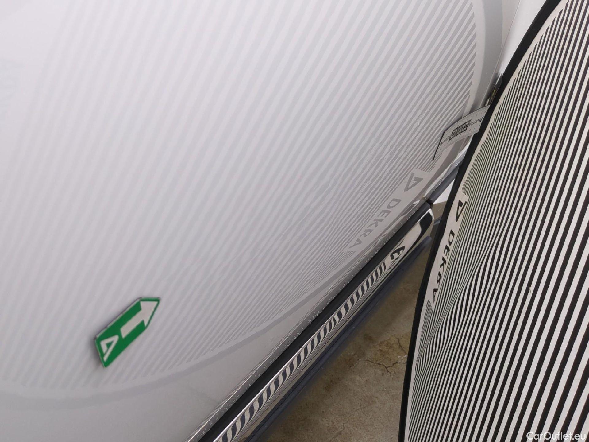  Peugeot  5008  GT Line 1.5 HDi 130CV BVM6 7 Sieges E6dT #45