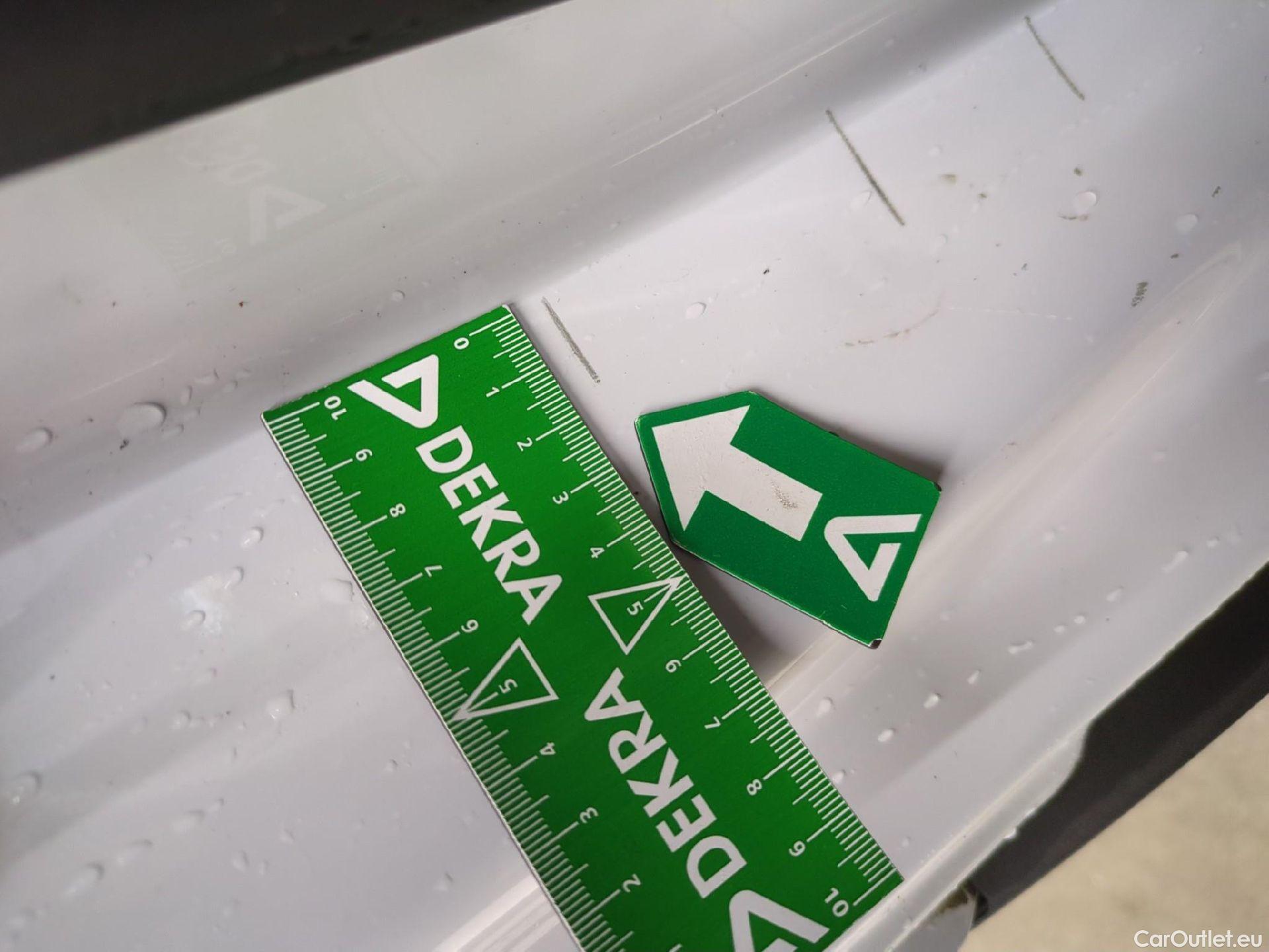  Peugeot  5008  GT Line 1.5 HDi 130CV BVM6 7 Sieges E6dT #25