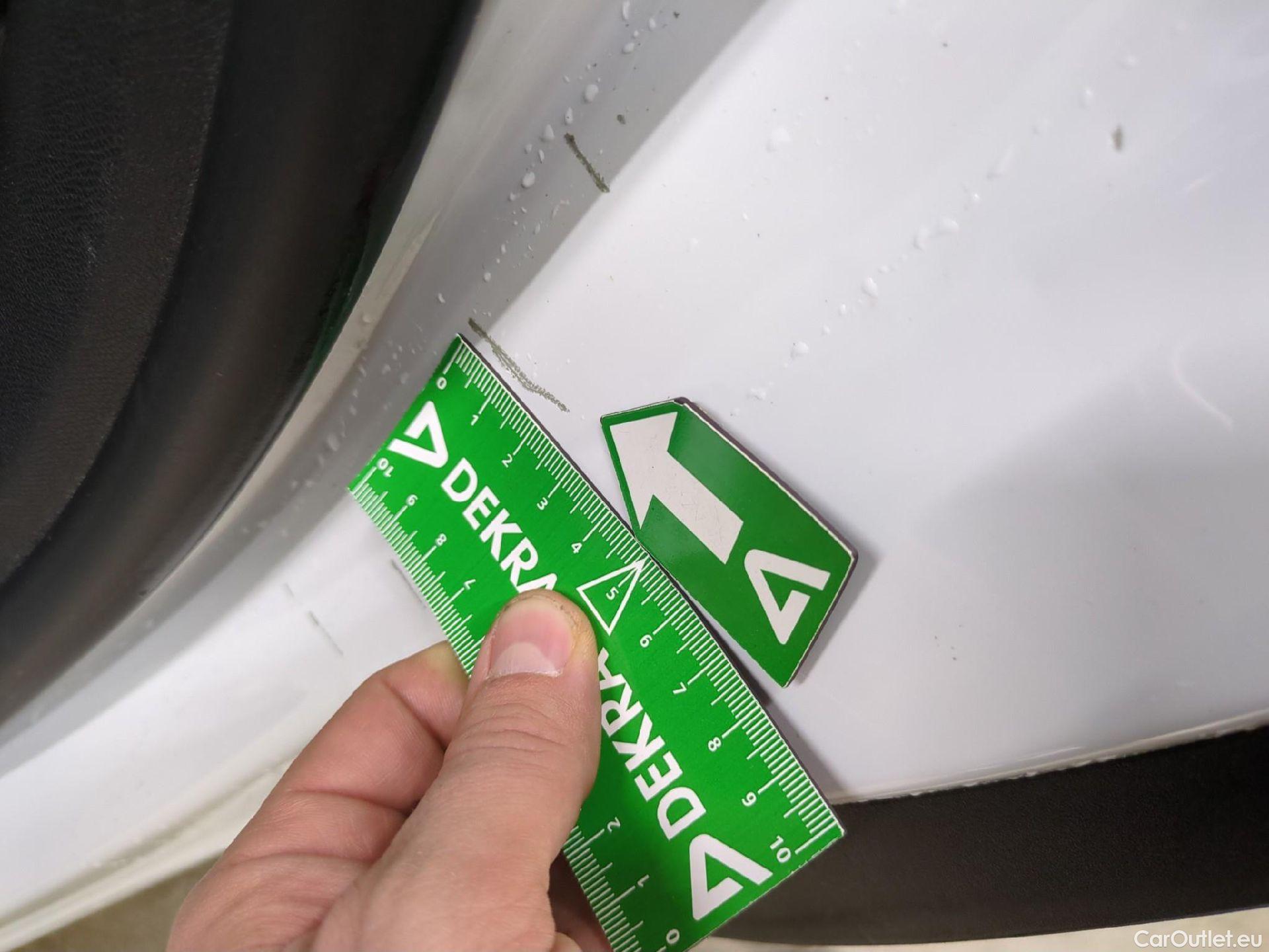  Peugeot  5008  GT Line 1.5 HDi 130CV BVM6 7 Sieges E6dT #4