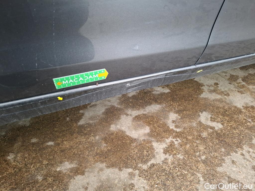  Peugeot  308 PEUGEOT  / 2017 / 5P / Berline BlueHDi 130 EAT8 S&S ACTIVE BUSINESS #16